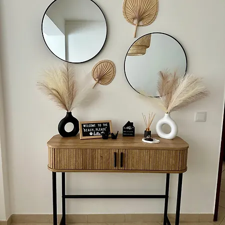 Beach, Please! Apartment